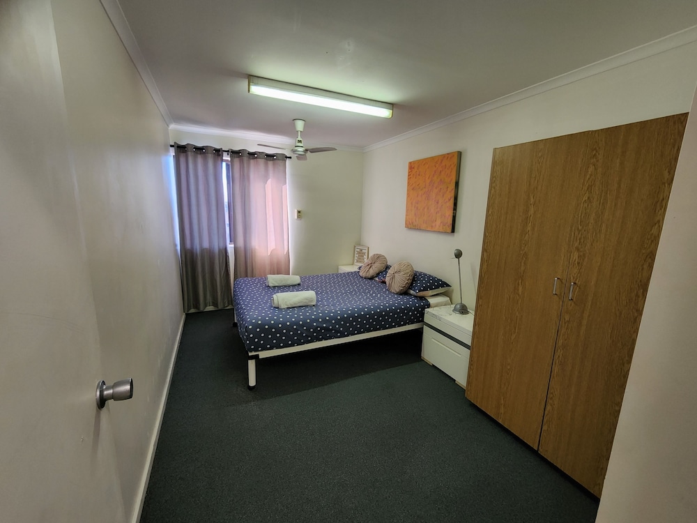 Two Bedroom Apartment Queen and Twin - Photo 25