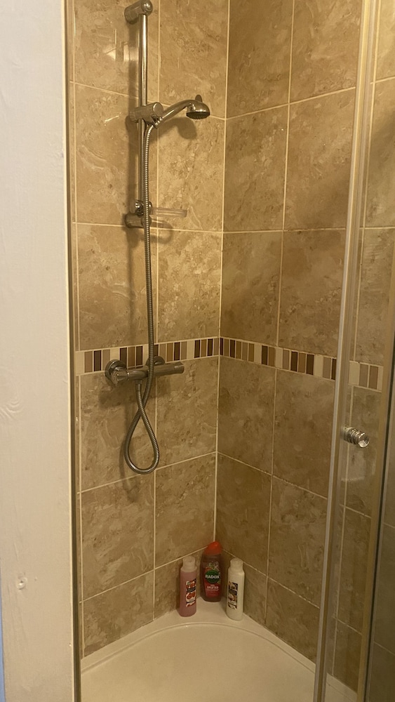 Luxury Studio, Ensuite photo 2