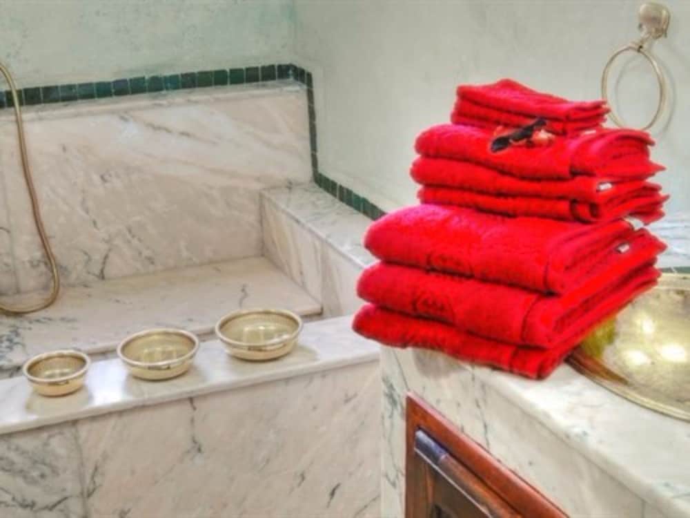 Senior Suite, 1 Bedroom, Private Bathroom (Tahar Ben Jelloun) photo 3