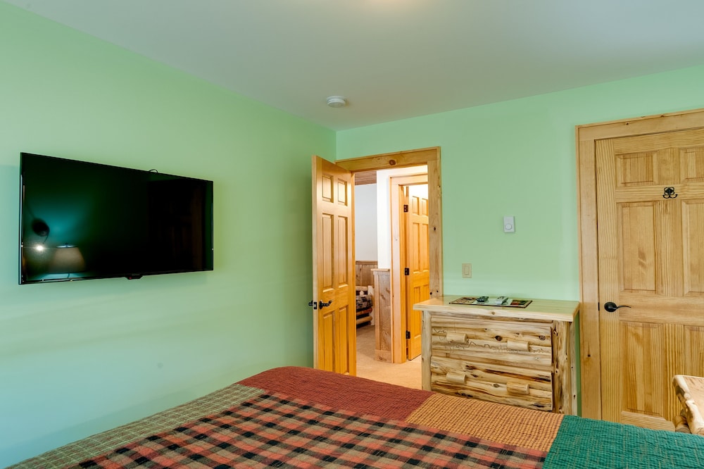 Cabin 15, 3 Bedrooms