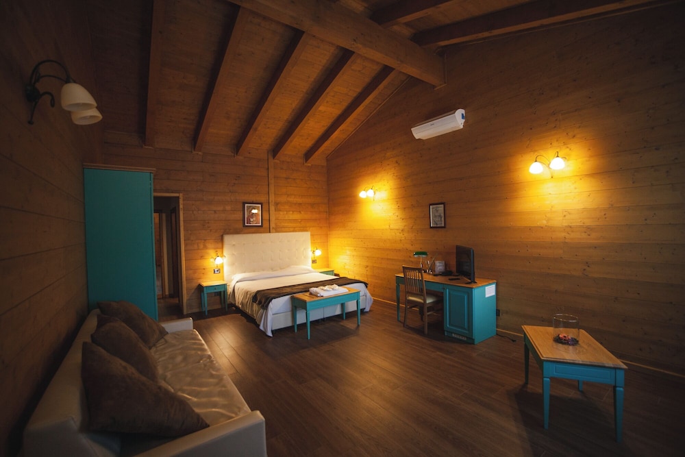 Luxury Chalet, 1 Bedroom, Park View photo 1