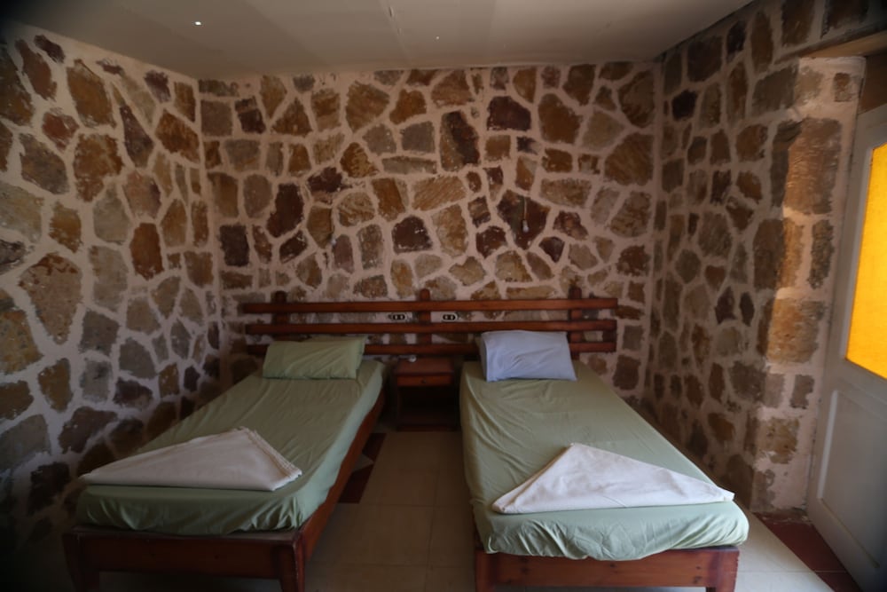 Standard Double or Twin Room, 2 Twin Beds photo 2