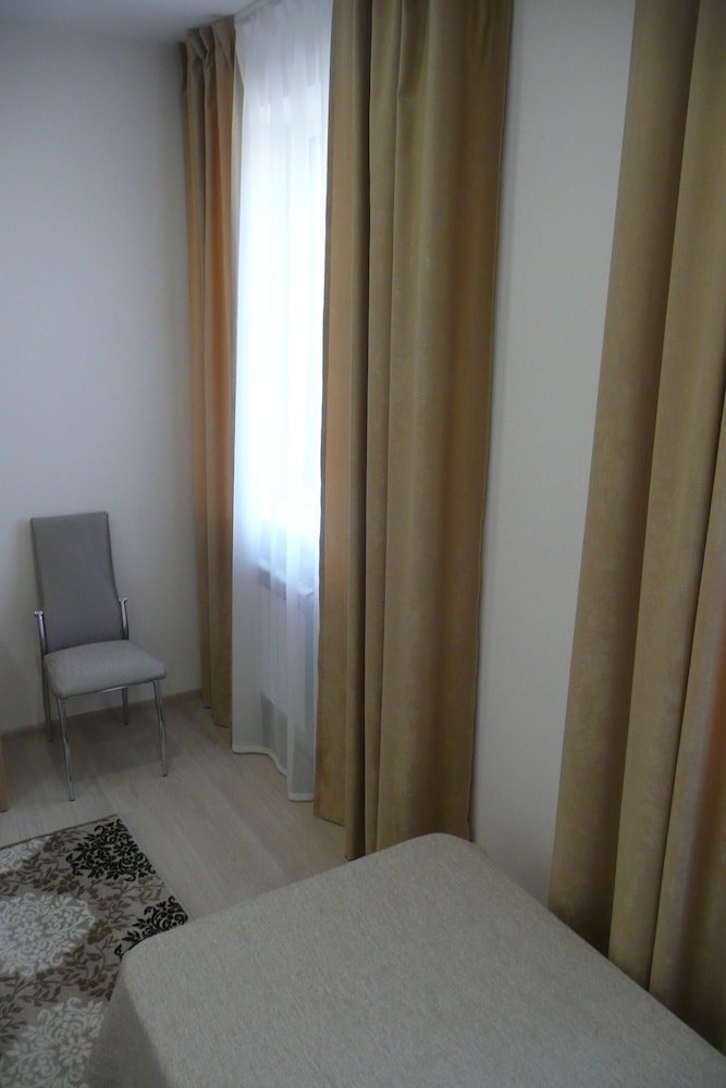 Standard Twin Room photo 2