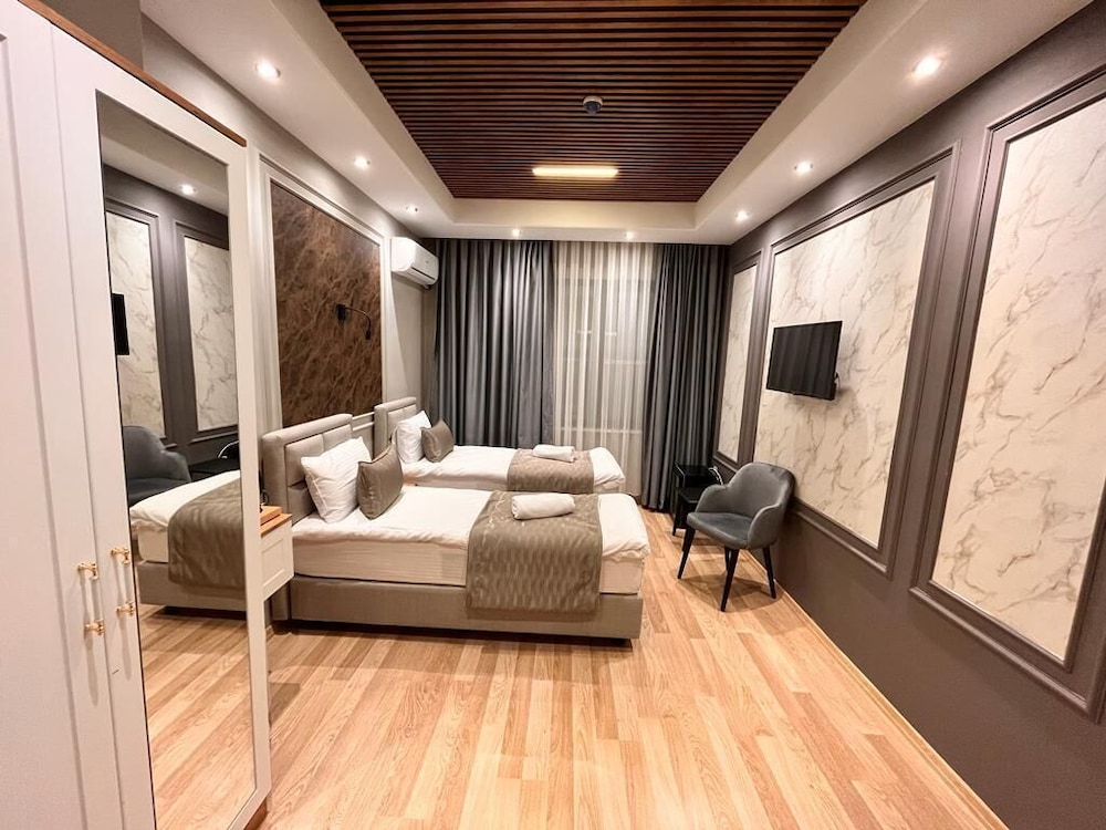 Deluxe Twin Room photo 2