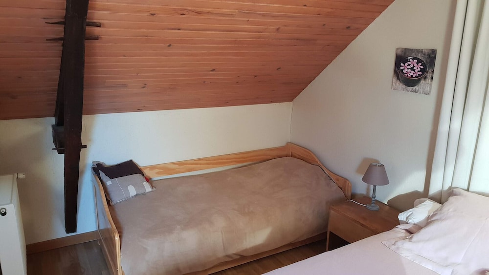 Family Room (Au Champ Fleuri) - Photo 7