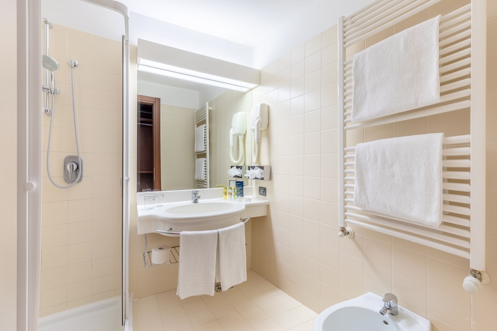 Deluxe Double Room Single Use