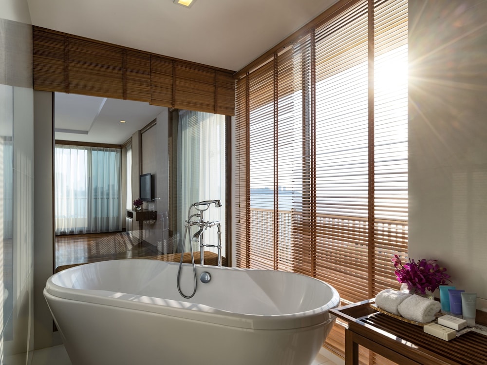 Two Bedroom Suite thumbnail 5