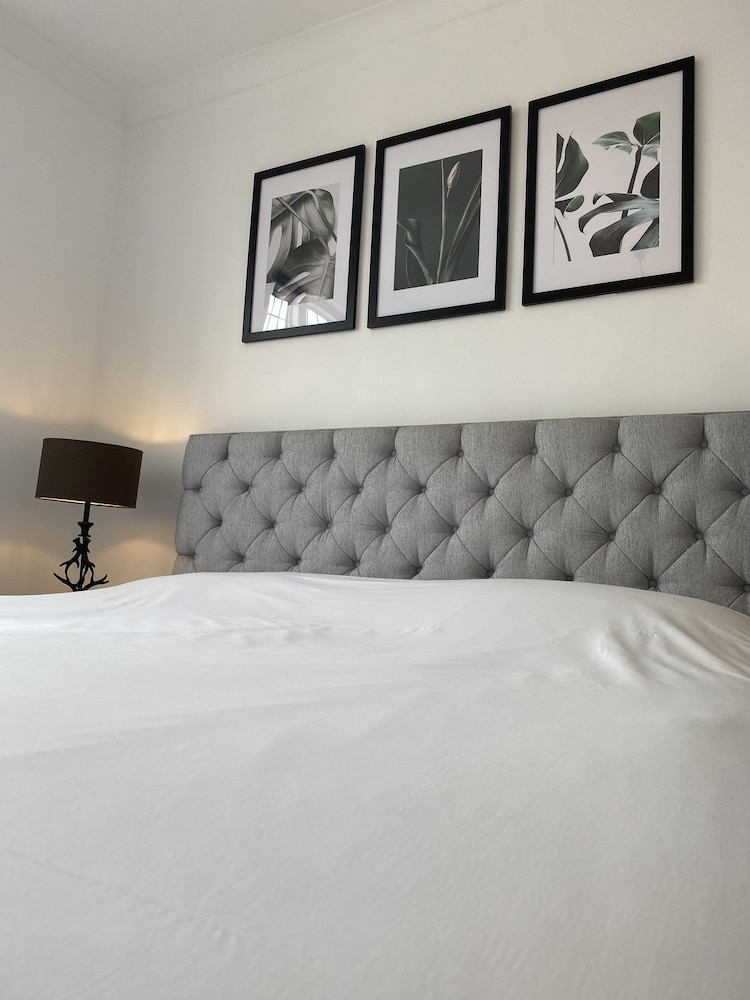 Superior Double Room, Bathtub (Room 7) photo 2