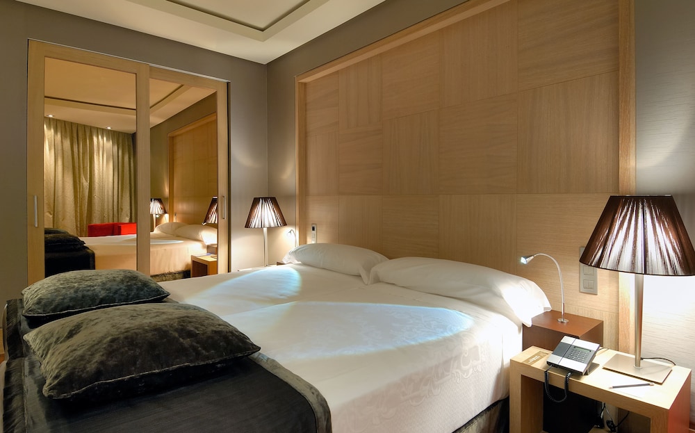 Standard Double Room - Photo 3