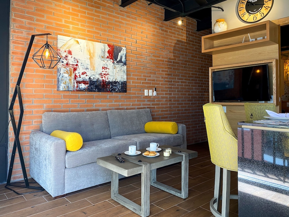 Deluxe Suite, 1 Bedroom, Resort View