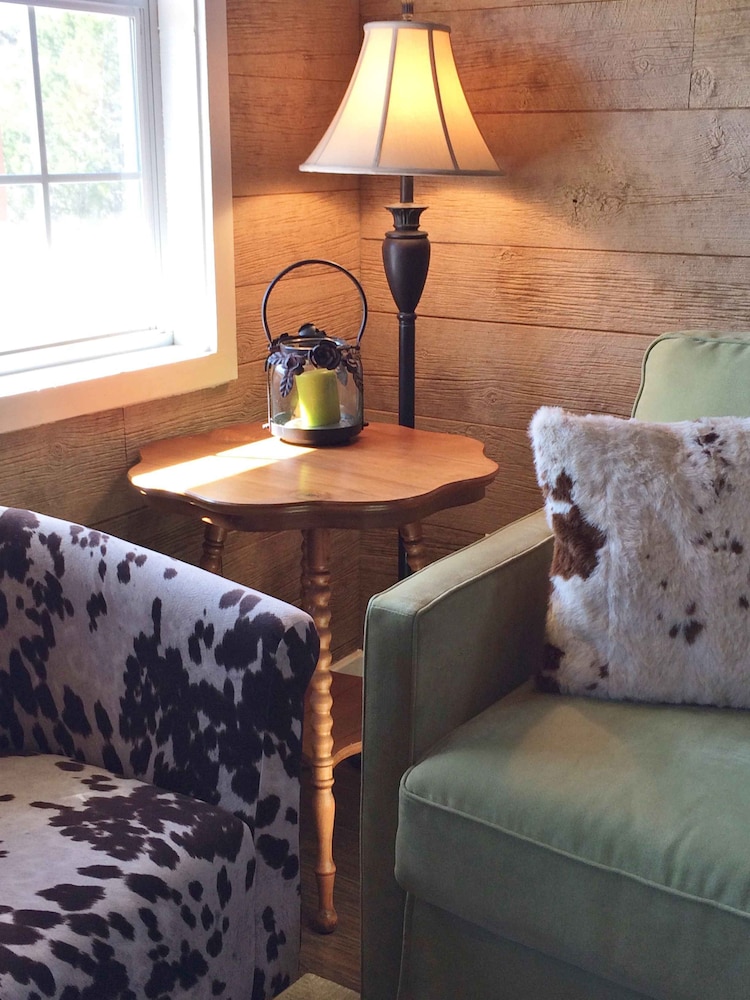 Live Oak Lodge