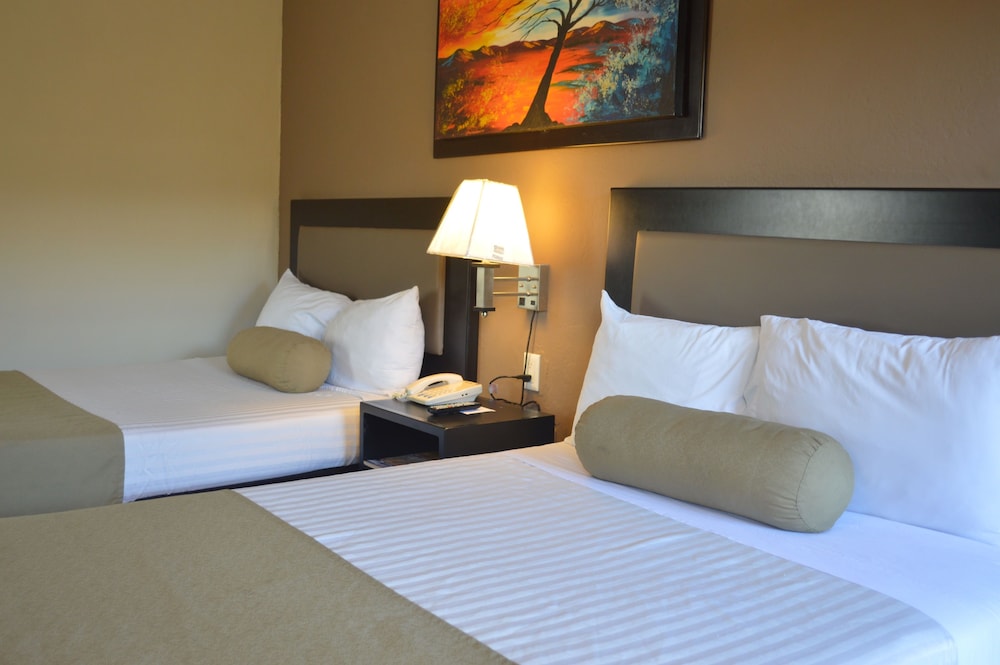Standard Room, 2 Double Beds