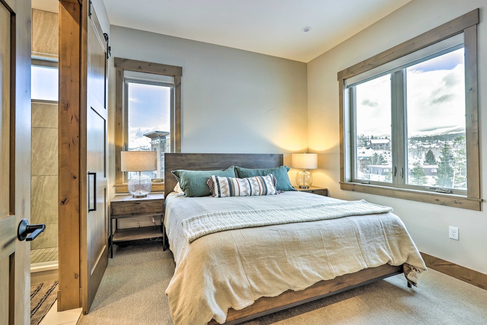 Condo, 3 Bedrooms photo 2