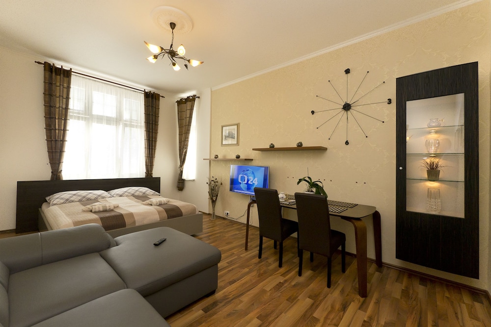 Royal Apartment, 2 Bedrooms photo 2