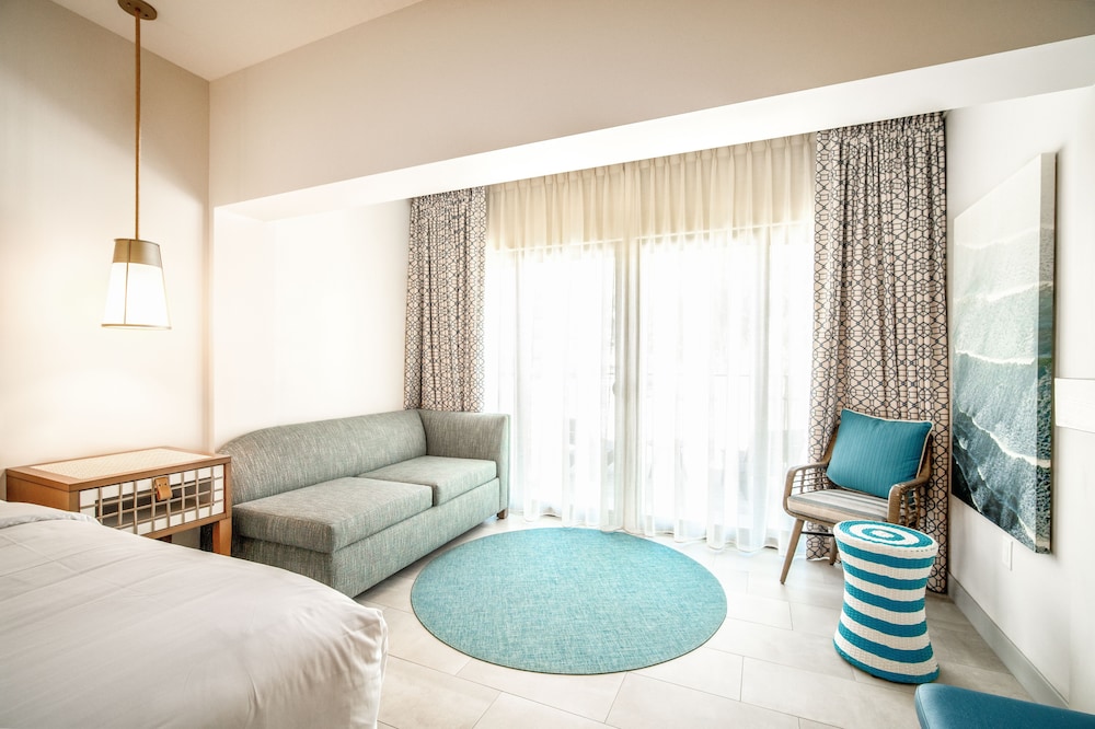 Standard King With Sleeper Sofa