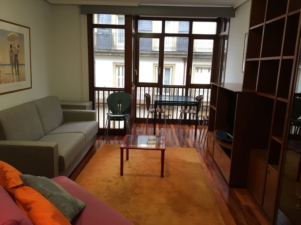 Apartamento, 2 habitaciones, Balcón