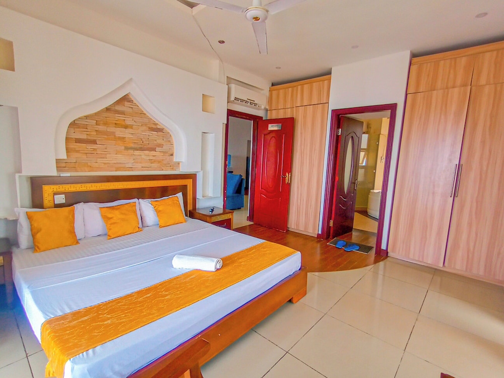 Deluxe Studio Suite