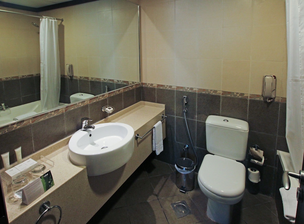 Executive Suite One Bedroom with Pool view photo 2