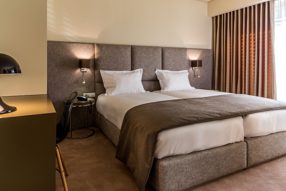 Standard Double or Twin Room (Single Use)