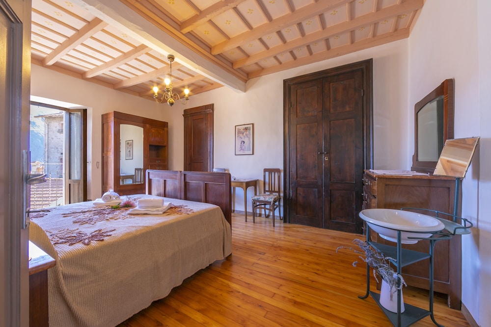 Family Apartment, Multiple Bedrooms, 2 Bathrooms, Mountainside (Mezzegra Le ERE) photo 3