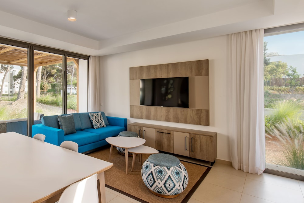 Bungalow, 3 Bedrooms, Terrace - Photo 10