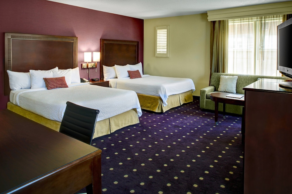 Executive Room, Multiple Beds, Corner photo 1