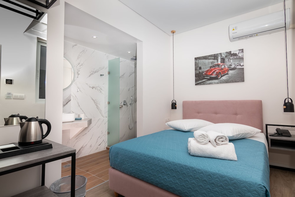 Economy Double Room photo 1