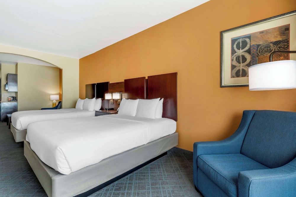 Suite, Multiple Beds, Accessible, Non Smoking - Photo 4