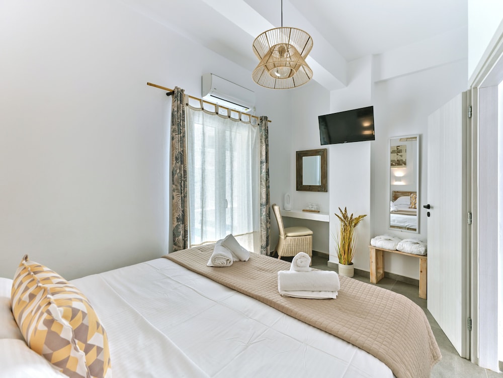 Superior Triple Room, 1 Bedroom - Photo 20