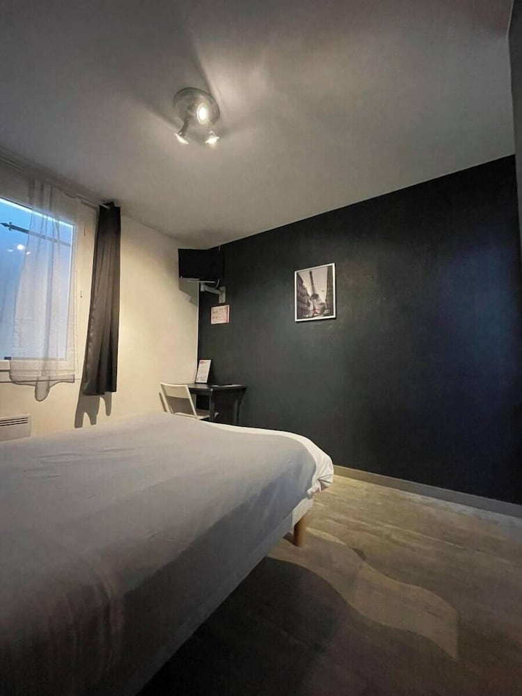 Basic Double Room