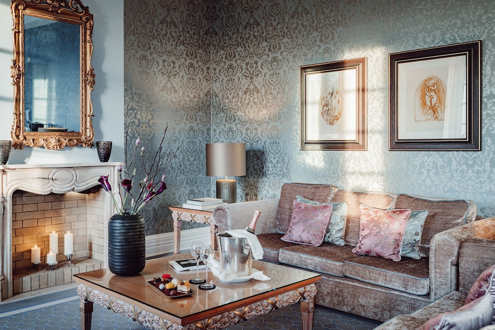 Presidential Suite photo 1
