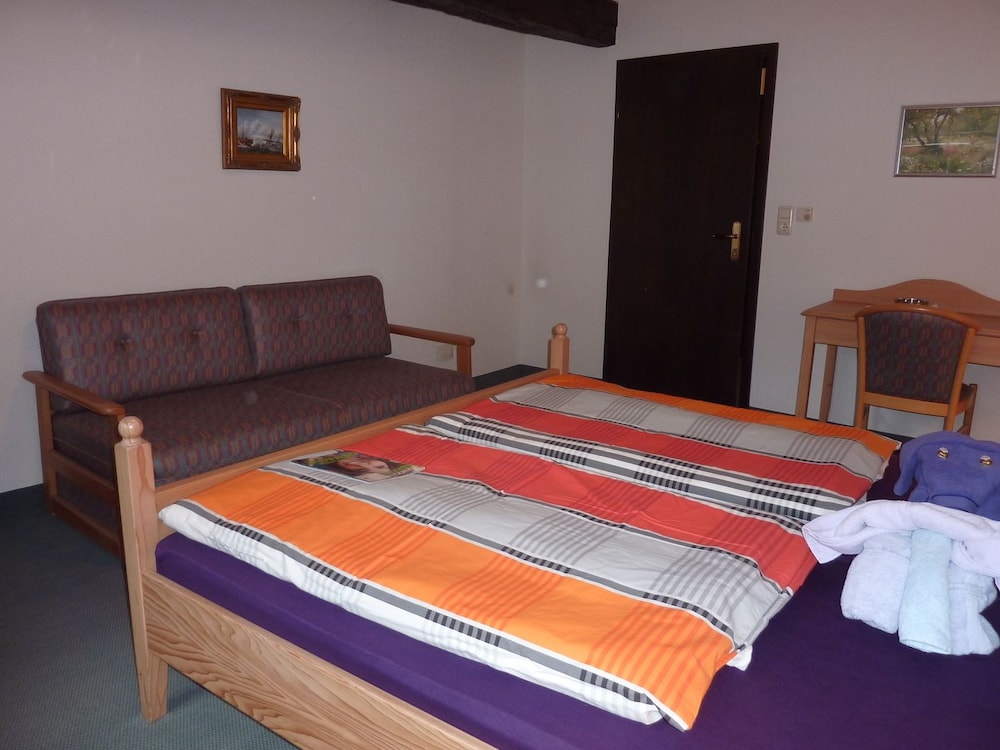 Double Room (Type 2) photo 3