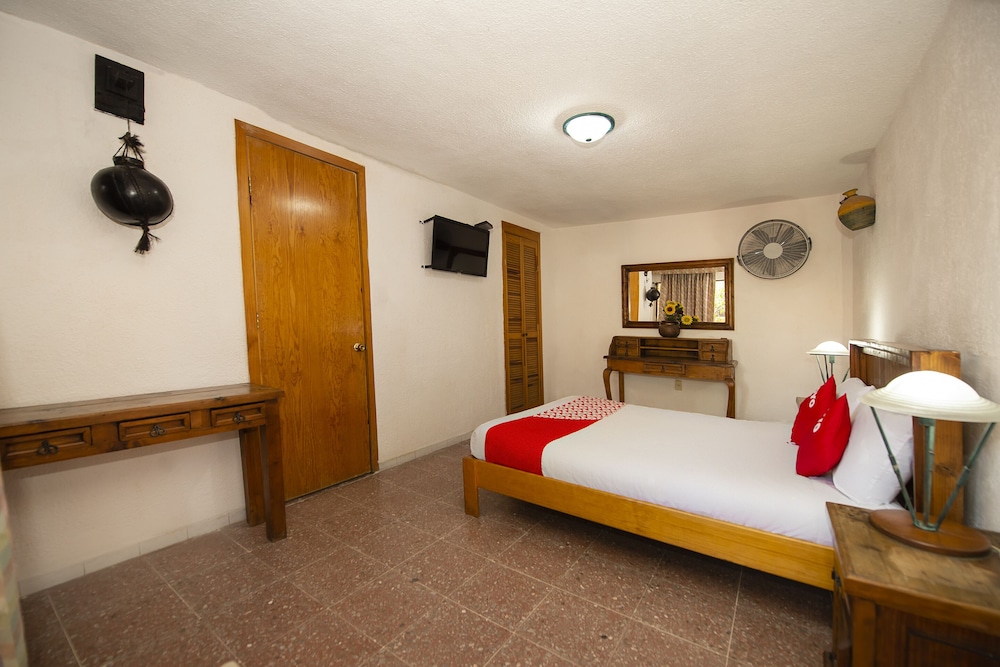 Basic Double Room