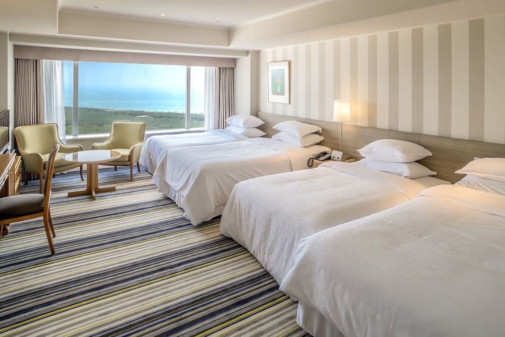 Standard Quadruple Room, Multiple Beds, Non Smoking, Ocean View - Photo 1