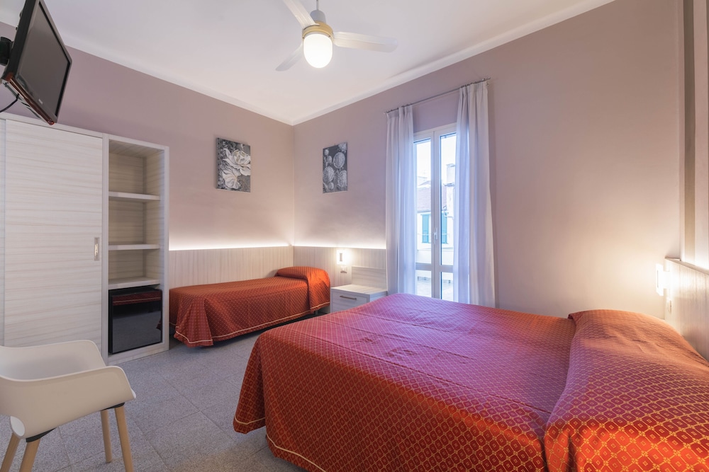 Triple Room photo 2