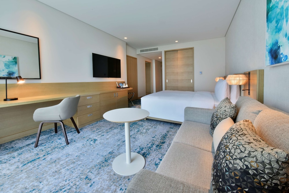 King, Room, Bay View - Photo 2