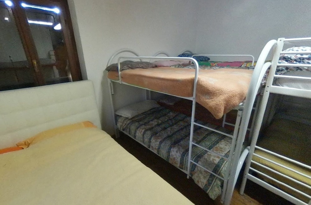 Family Room, Multiple Beds (4) photo 2