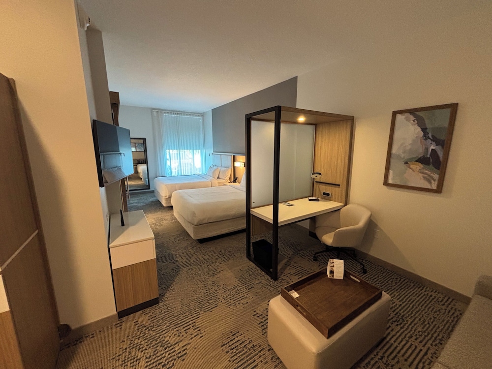 Suite, Multiple Beds - Photo 2