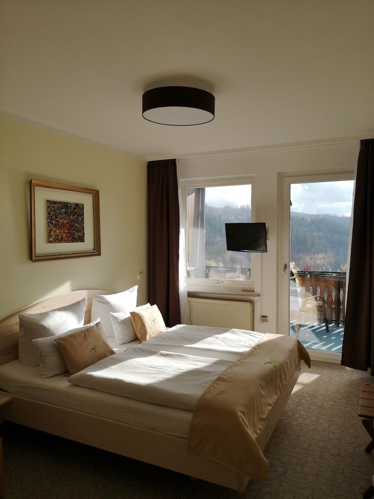 Comfort Twin Room, 1 Queen Bed, Non Smoking photo 1