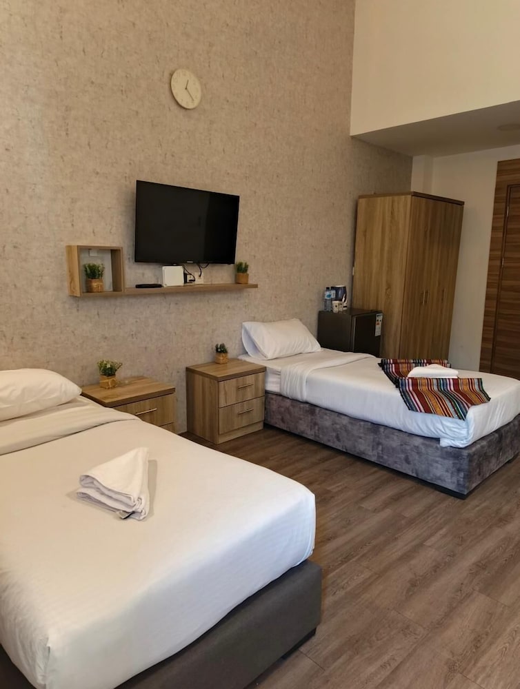 Comfort Triple Room