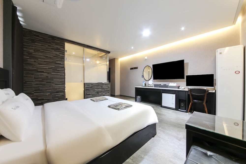 Standard Room - Photo 15