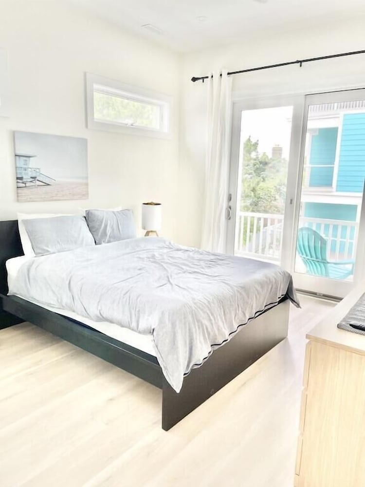 House, Multiple Beds, Pool Access, Ocean View photo 3