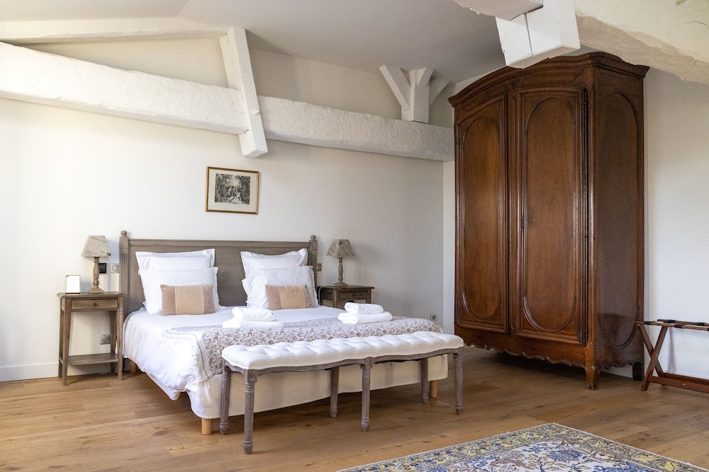 The Tilleul/ Lime Tree suite photo 2