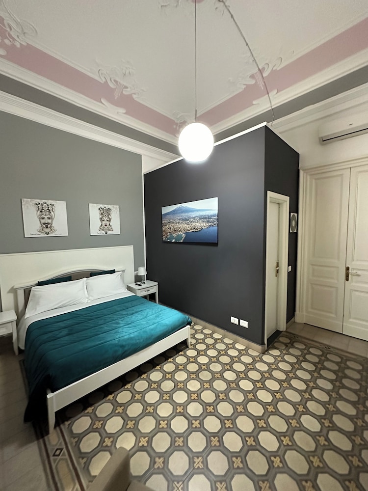 Deluxe Double Room, Balcony, Partial Sea View (NORMA)
