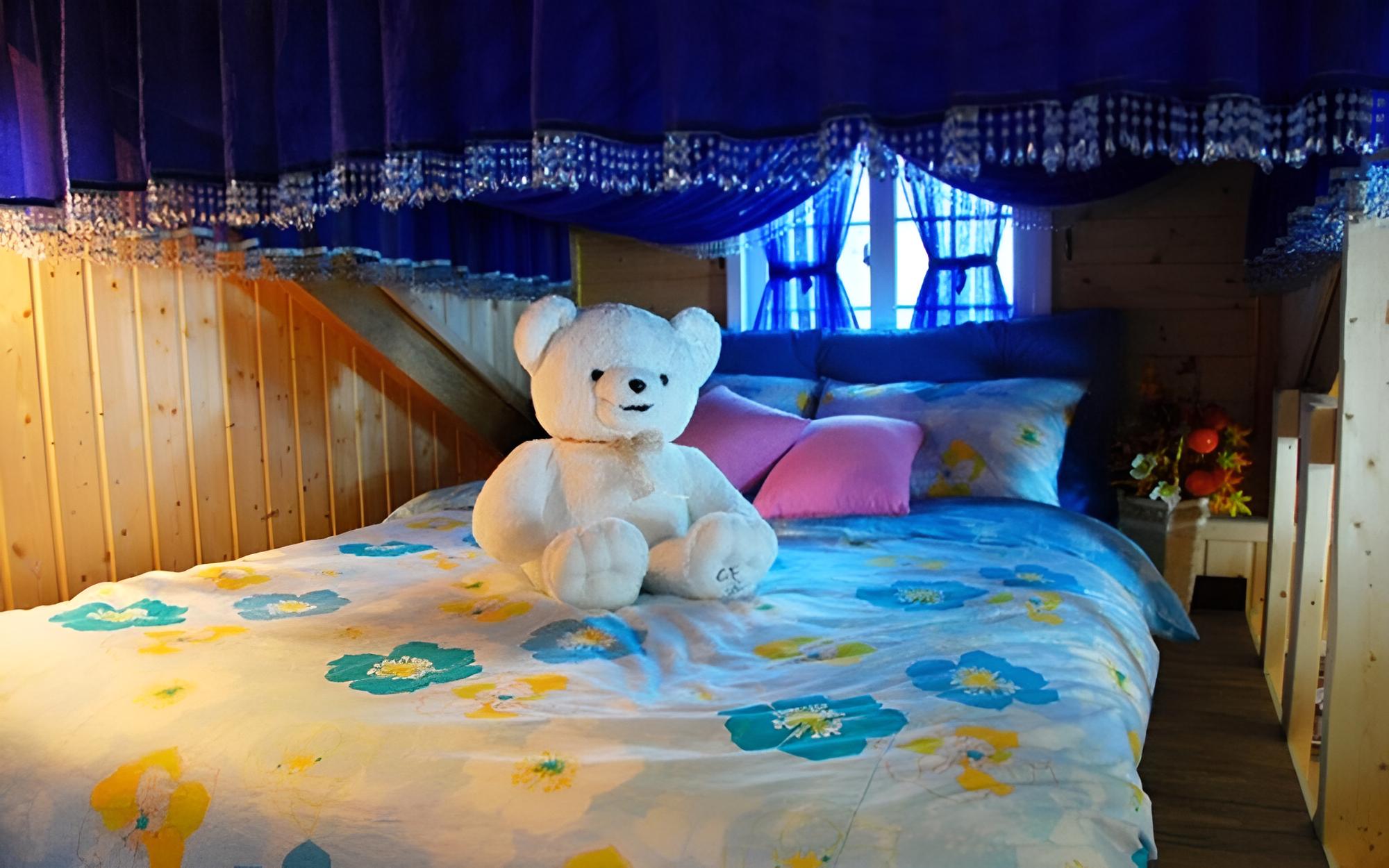 Room (Rock wool) photo 1