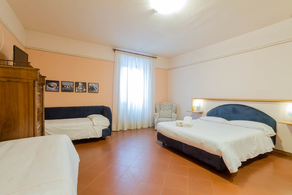 Quadruple Room photo 3