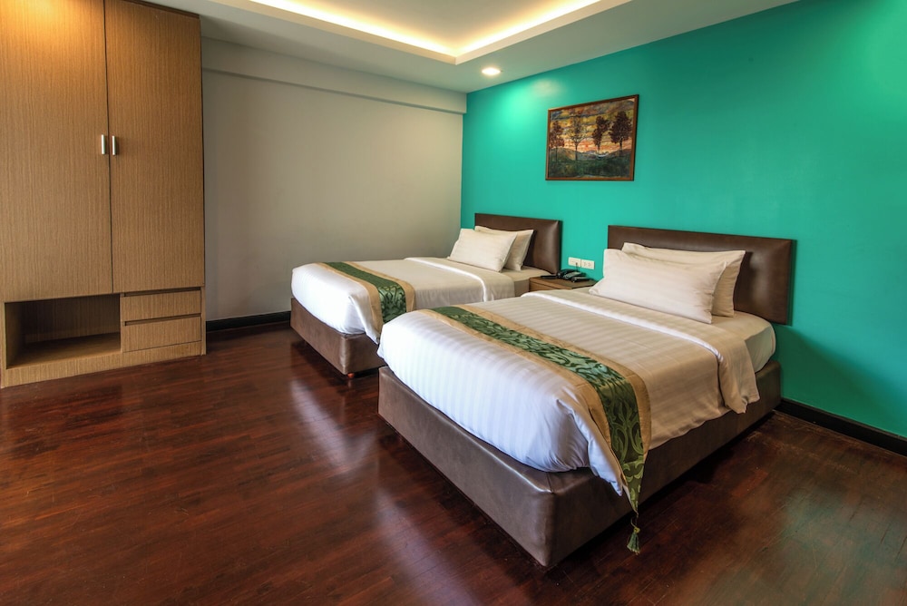 Superior Twin Room, 2 Twin Beds photo 3