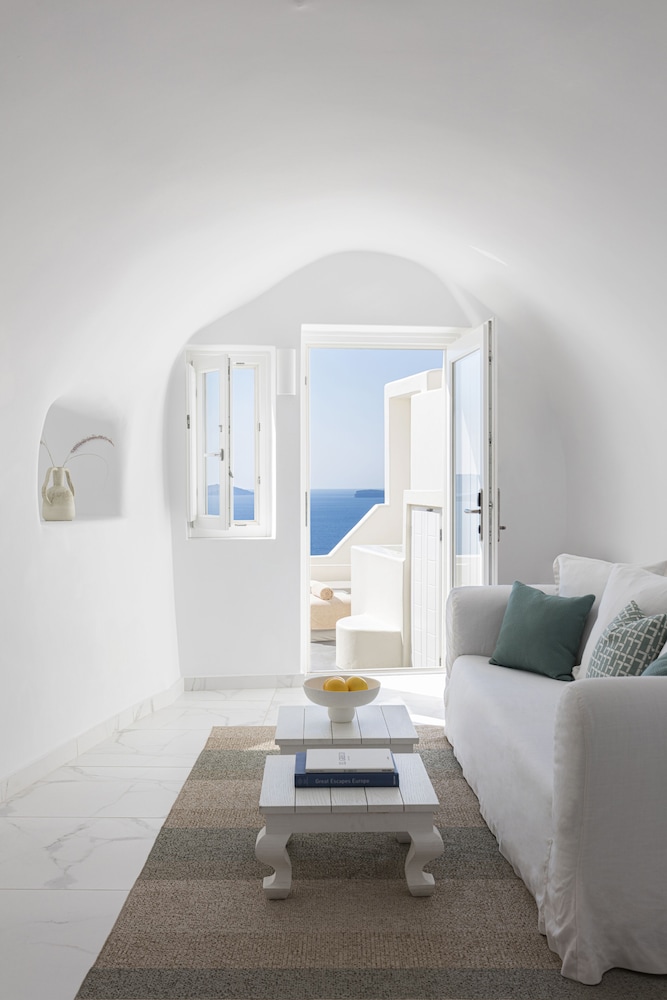 Junior Suite with Plunge Pool