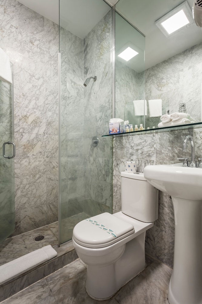 Double Room - Photo 12