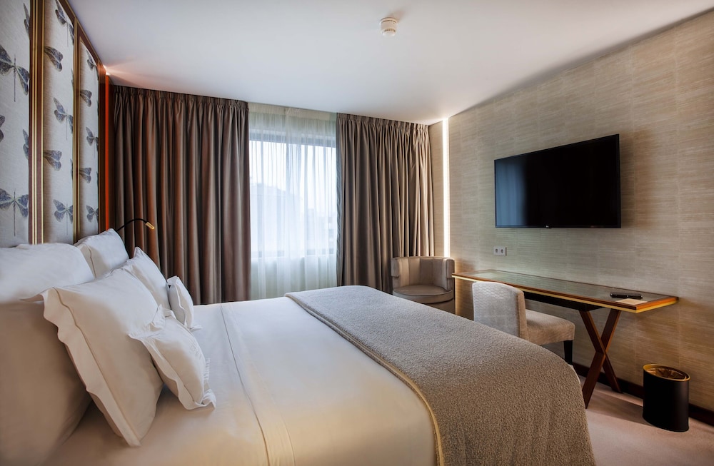 Superior Double or Twin Room - Photo 7
